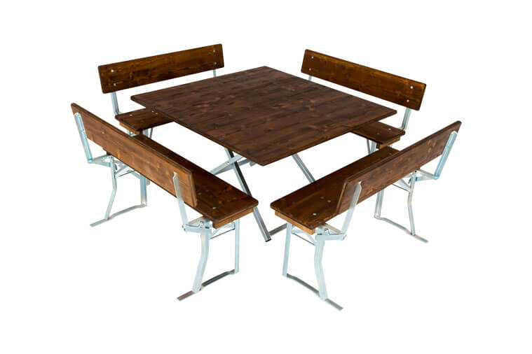 Lot table carree numero 101